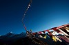 Flagi modlitewne na szczycie Dzongri
