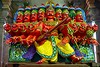 Figura boga Ramana czeka przygotowana do procesji