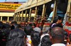 Karunagapally, kto pierwszy do autobusu ten lepszy