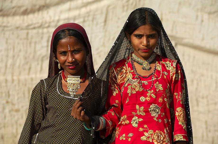 Tancerki (Pushkar Camel Fair)